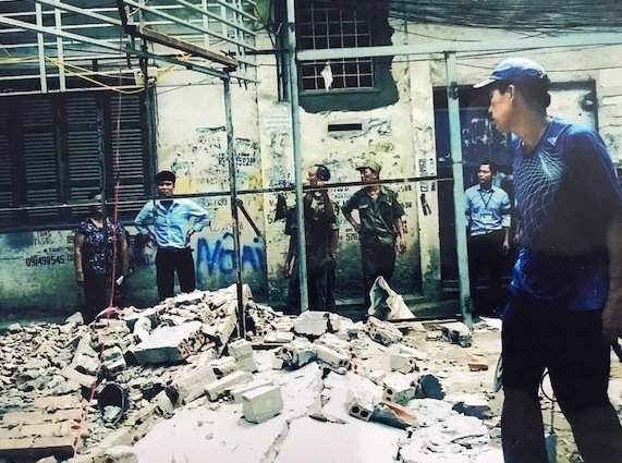 Đống Đa - Hà Nội: Người dân tố chính quyền phường Khương Thượng đập phá tường nhà gia đình liệt sĩ