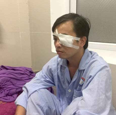 Bác sĩ Trần Văn Sơn bị chấn thương nặng đang điều trị tại Bệnh viện