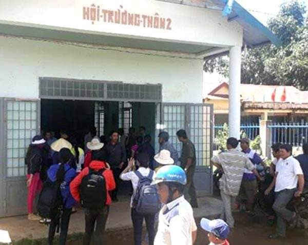 UBND xã Quảng Điền, huyện Krông Ana, tỉnh Đắk Lắk tồ chức buổi công khai xin lỗi người dân ngày 5/10/2017