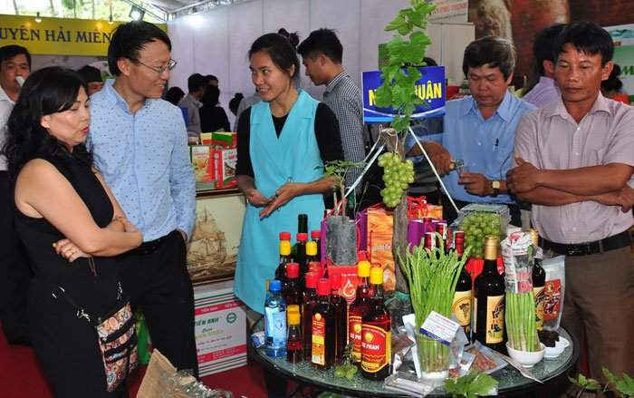 DN Hà Nội và các tỉnh giới thiệu sản phẩm tại Hội nghị