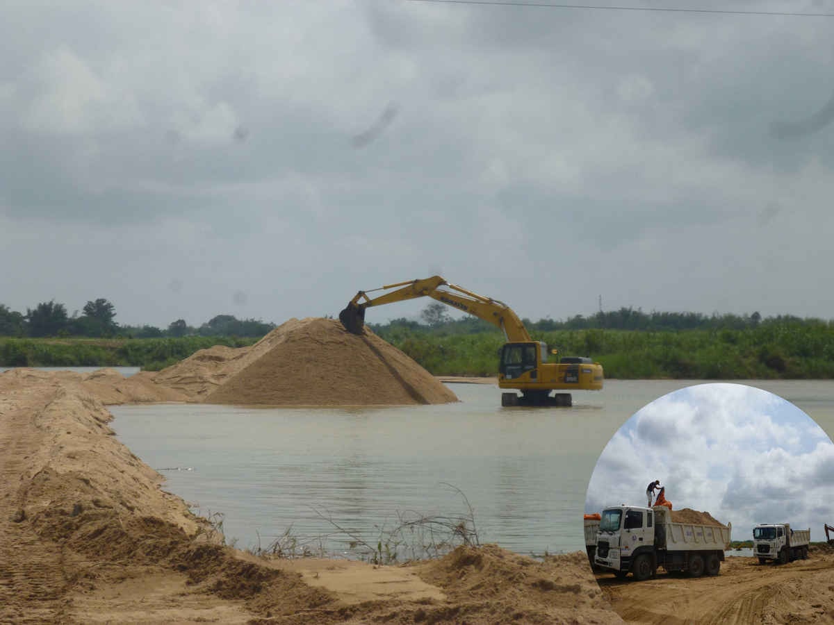 Chủ tịch UBND tỉnh yêu cầu Công ty Cổ phần Đầu tư Hà - Mỹ Á chấm dứt ngay việc khai thác cát ngoài phạm vi mốc giới được cấp phép.