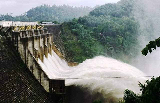 Thủy điện Sông Bung 4 xả nước về sông Vu Gia (Đại Lộc) với lưu lượng nhiều nhất là vào 4 giờ sáng 4.11 với lưu lượng 1.638,89 m3/s.