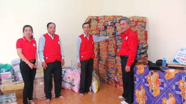 Hàng hóa ủng hộ được Hội Chữ thập đỏ TP. Đà Nẵng tiếp nhận