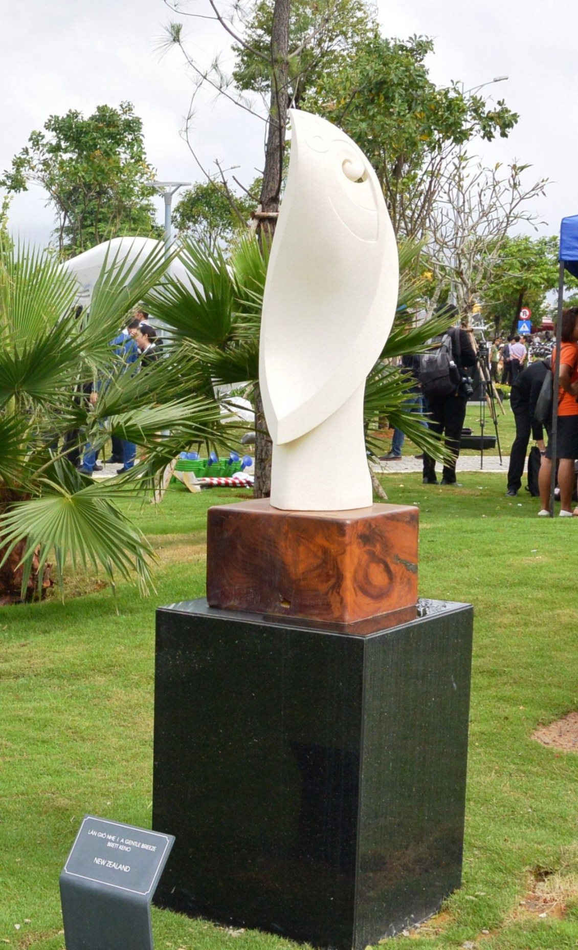 Tác phẩm điêu khắc của nền kinh tế New Zealand “Làn gió nhẹ”