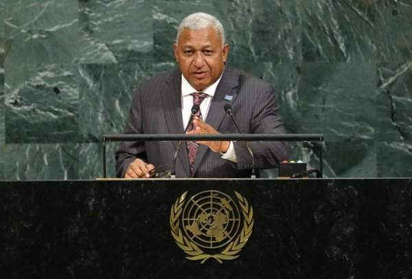 Thủ tướng Fiji Josaia Voreqe Bainimarama phát biểu tại Đại hội đồng Liên Hợp Quốc lần thứ 72 hôm 20/9 tại thành phố New York, Mỹ. Ảnh: REUTERS / Eduardo Munoz