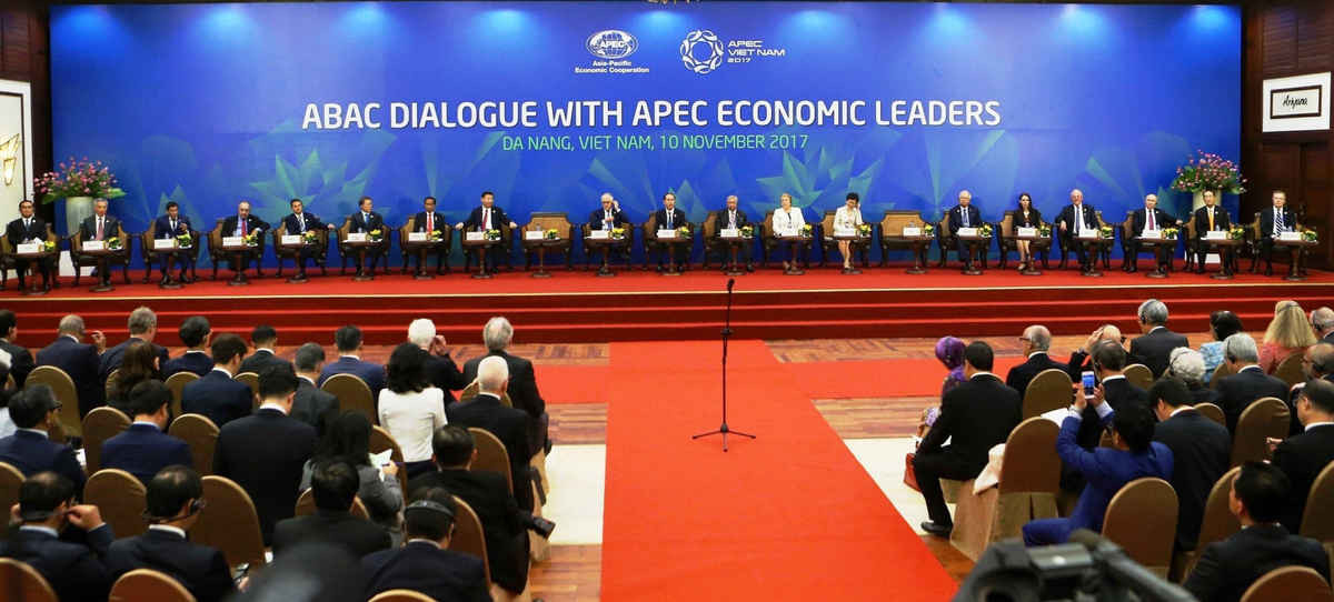 Chủ tịch nước Trần Đại Quang, Chủ tịch APEC Việt Nam 2017 chủ trì tại phiên Đối thoại