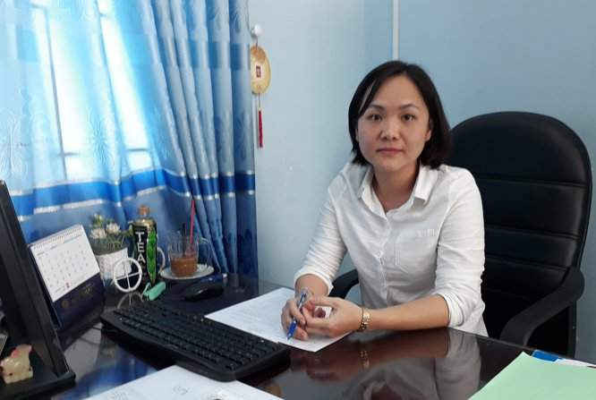 Bà Cù Thoại Vy, Phó chủ tịch UBND phường Trường Thọ trao đổi với PV
