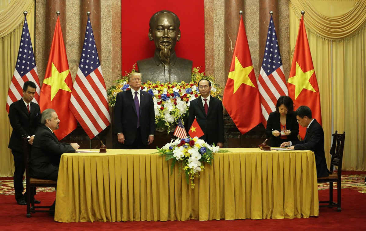PV GAS và Tập đoàn AGDC ký biên bản ghi nhớ hợp tác dưới sự chứng kiến của Chủ tịch nước Trần Đại Quang và Tổng thống Mỹ Donald Trump