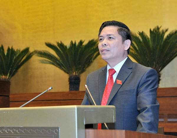 phát biểu làm rõ những vấn đề các vị Đại biểu Quốc hội nêu, Bộ trưởng Bộ GTVT Nguyễn Văn Thể 