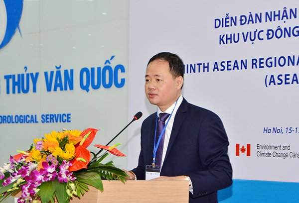 PGS.TS Trần Hồng Thái - Phó Tổng Giám đốc Trung tâm Khí tượng thủy văn Quốc gia phát biểu khai mạc diễn đàn