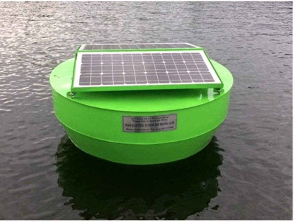 Trạm quan trắc môi trường nước bằng năng lượng mặt trời - sản phẩm giám sát môi trường nước bằng công nghệ “made in Việt Nam”