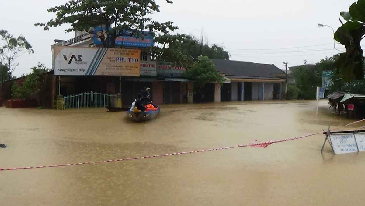 Nhiều địa phương của tỉnh Quảng Nam, trong đó có Đại Lộc và Nam Trà My bị thiệt hại nặng nề trong đợt mưa lũ vừa qua