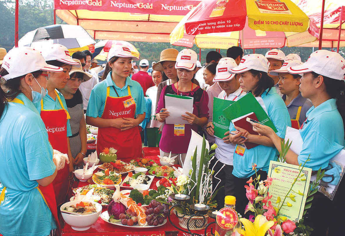 Công đoàn Công ty thường xuyên tổ chức các cuộc thi nấu ăn cho cán bộ công nhân viên
