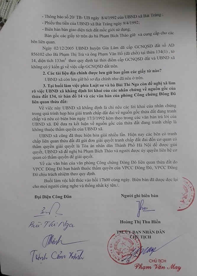 Biên bản làm việc được đóng dấu của UBND xã Bát Tràng và chữ ký của Chủ tịch Phạm Văn May.