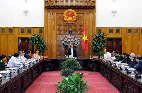 Thủ tướng Nguyễn Xuân Phúc phát biểu chỉ đạo gỡ vướng cho An Giang trong phát triển du lịch. Ảnh: VGP