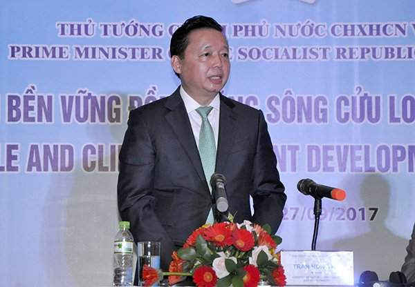 Bộ trưởng Trần Hồng Hà phát biểu tại Hội nghị phát triển bền vững ĐBSCL ứng phó với BĐKH tháng 9/2017