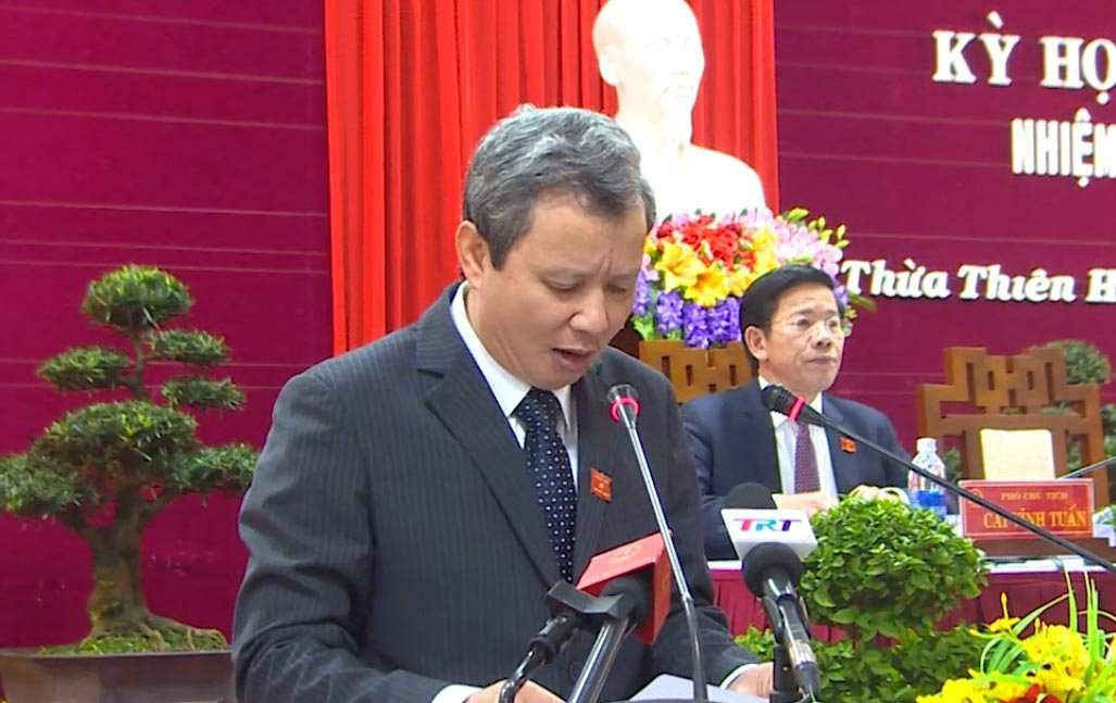 Ông Lê Trường Lưu- Bí thư Tỉnh ủy, Chủ tịch HĐND tỉnh Thừa Thiên Huế phát biểu tại kỳ họp