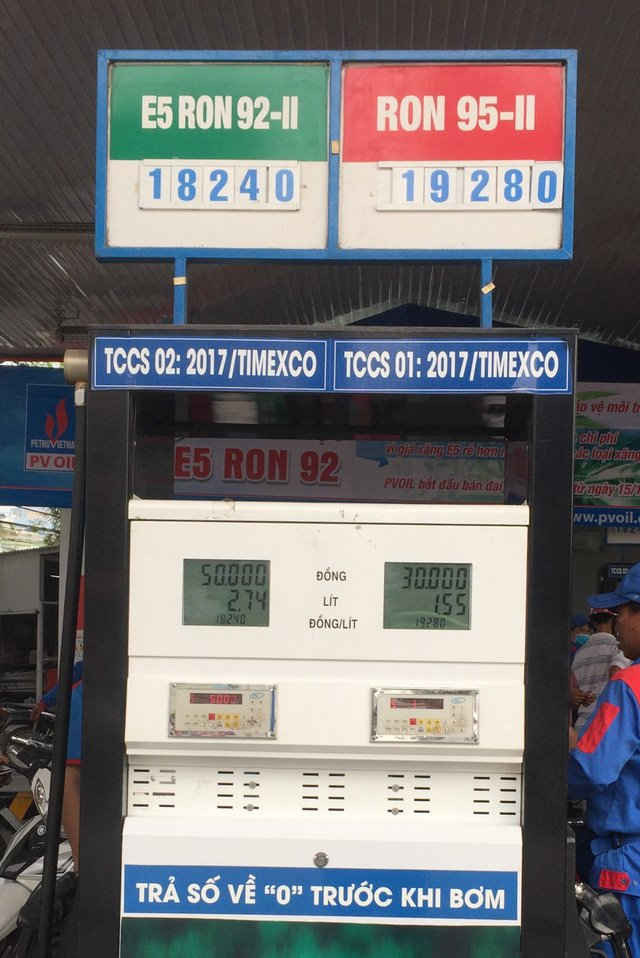 PV Oil đã bán xăng E5 RON 92 thấp hơn giá xăng RON trước đây 1000 đồng/lít