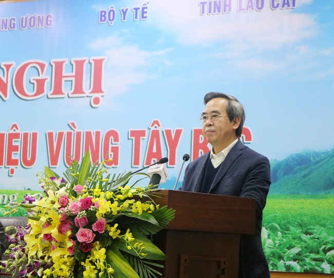 Ông Nguyễn Văn Bình Ủy viên Bộ Chính trị, Bí thư Trung ương Đảng, Trưởng Ban Kinh tế Trung ương, Trưởng Ban Chỉ đạo Tây Bắc phát biểu khai mạc hội nghị.