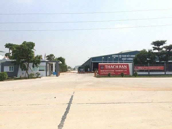 Công ty TNHH Thạch Bàn đóng tại thôn Đông Hương, xã Nham Sơn, huyện Yên Dũng.