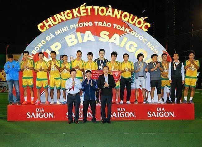 TNMT Yếu tố làm nên “tiếng vang” của giải bóng đá Cúp Bia Sài Gòn 2