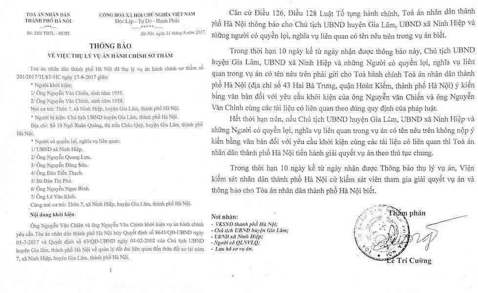 TAND TP. Hà Nội thông báo thụ lý vụ án hành chính sơ thẩm giữa người khởi kiện là ông Chiến và ông Chỉnh với người bị kiện là Chủ tịch UBND huyện Gia Lâm.