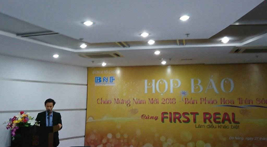 Ông Phùng Văn Thuận, Giám đốc Công ty CP Bảo Nguyên Food và Event phát biểu tại buổi họp báo 