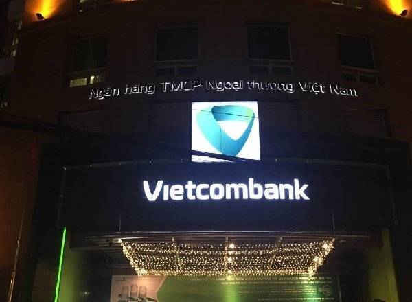  Trụ sở chính của Vietcombank 198 Trần Quang Khải, Hoàn Kiếm, TP. Hà Nội.