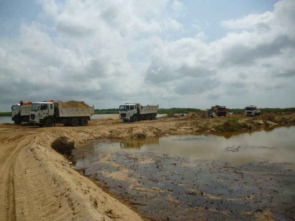Tình trạng khai thác vật liệu sang lấp, cát sỏi xây dựng lòng sông, đất sét làm gạch ngói ở các huyện trung du chưa đảm bảo hiệu quả, vẫn xảy ra và tiềm ẩn nguy cơ tái diễn