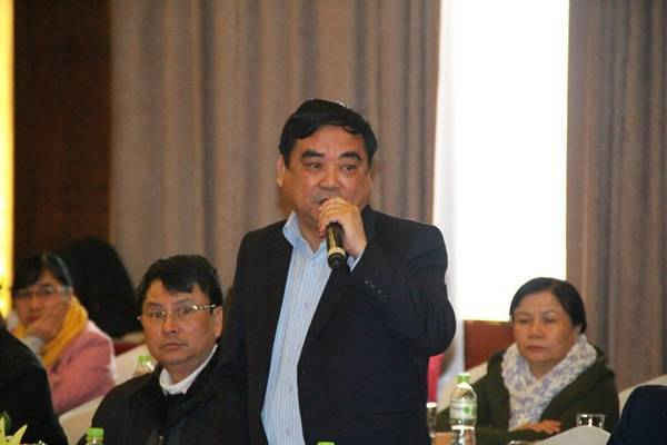 Ông Bùi Châu Tuấn – GĐ Sở Tài nguyên và Môi trường tỉnh Điện Biên phát biểu tham luận tại hội nghị