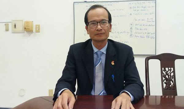 Ông Hoàng Việt Trung- Phó giám đốc Sở kế hoạch & Đầu tư tỉnh Thừa Thiên Huế cung cấp thông tin về dự án cho PV
