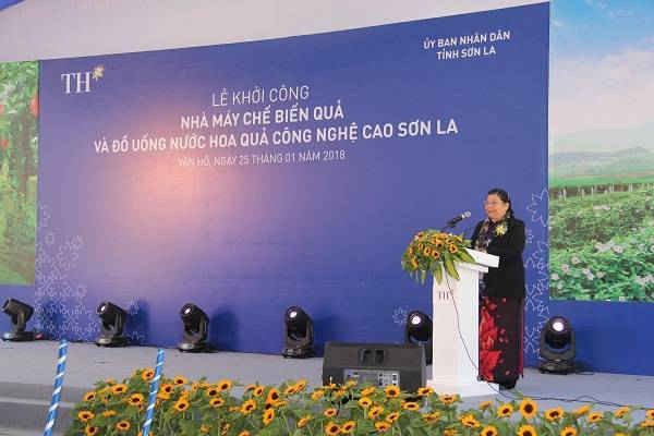Phó Chủ tịch Thường trực Quốc hội Tòng Thị Phóng phát biểu tại Lễ khởi công