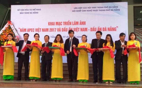 Triển lãm ảnh dấu ấn Việt Nam và Đà Nẵng trong dịp APEC