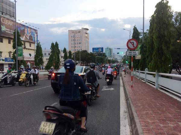 Với số lượng xe tăng nhanh của thành phố Đà Nẵng, để đảm bảo an toàn giao thông cũng như đáp ứng nhu cầu đậu, đỗ xe, việc xây dựng bãi đỗ xe là rất cần thiết