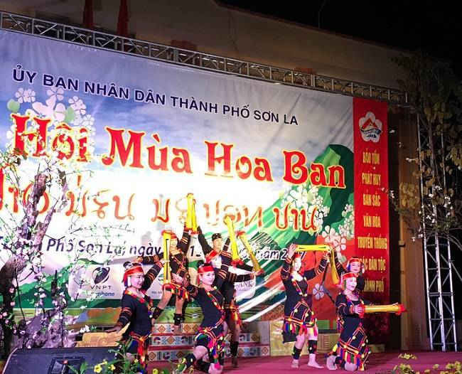 Lễ hội Mùa hoa ban, hoạt động thường niên của nhân dân các dân tộc Thái đen Sơn La sẽ được tổ chức vào trung tuần tháng 3/2018