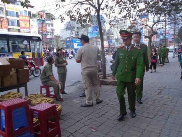 Cùng với đó lực lượng công an, dân phòng cũng được huy động để buỗi lễ được an ninh an toàn