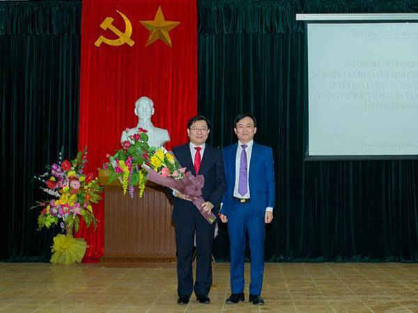 1-Công bố Quyết định bổ nhiệm Giám đốc Phân hiệu trường Đại học TN&MT Hà Nội tại Thanh Hóa