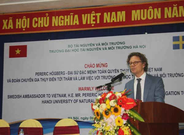 Ngài Đại sứ Thụy Điển tại Việt Nam Pereric Högberg phát biểu