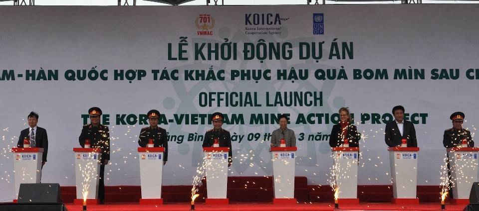 Lễ khởi động dự án “Việt Nam - Hàn Quốc hợp tác khắc phục hậu quả bom mìn sau chiến tranh”