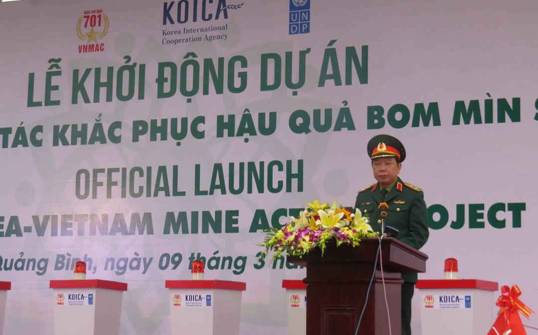 Trung tướng Lê Hiền Vân phát biểu tại lễ khởi động dự án