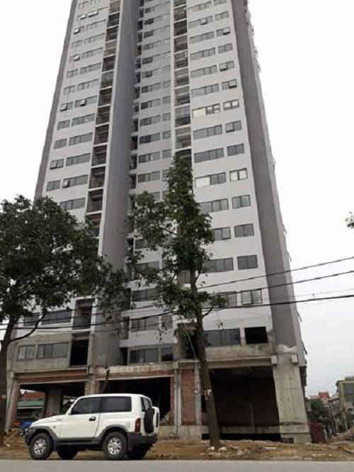 Tòa nhà chung cư Bảo Sơn Complex ở phường Hưng Phúc (TP Vinh) chưa hoàn thiện việc xây dựng cũng như lắp đặt thiết bị PCCC nhưng đã cho khách hàng vào ở