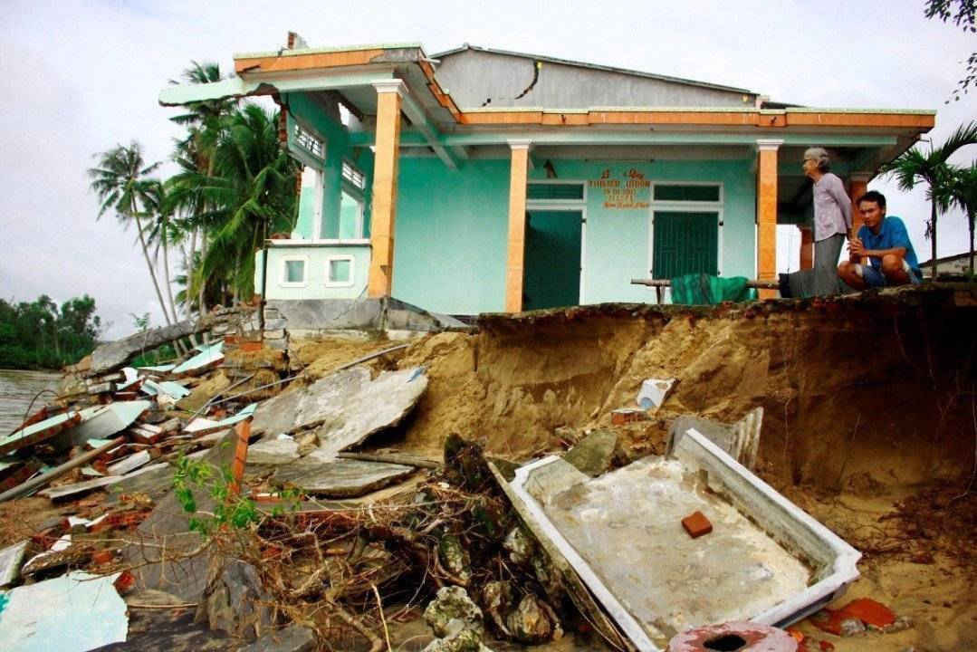 Thực hiện hỗ trợ hộ nghèo về nhà ở phòng, tránh bão lụt thuộc dự án do Quỹ Khí hậu xanh (GCF) tài trợ