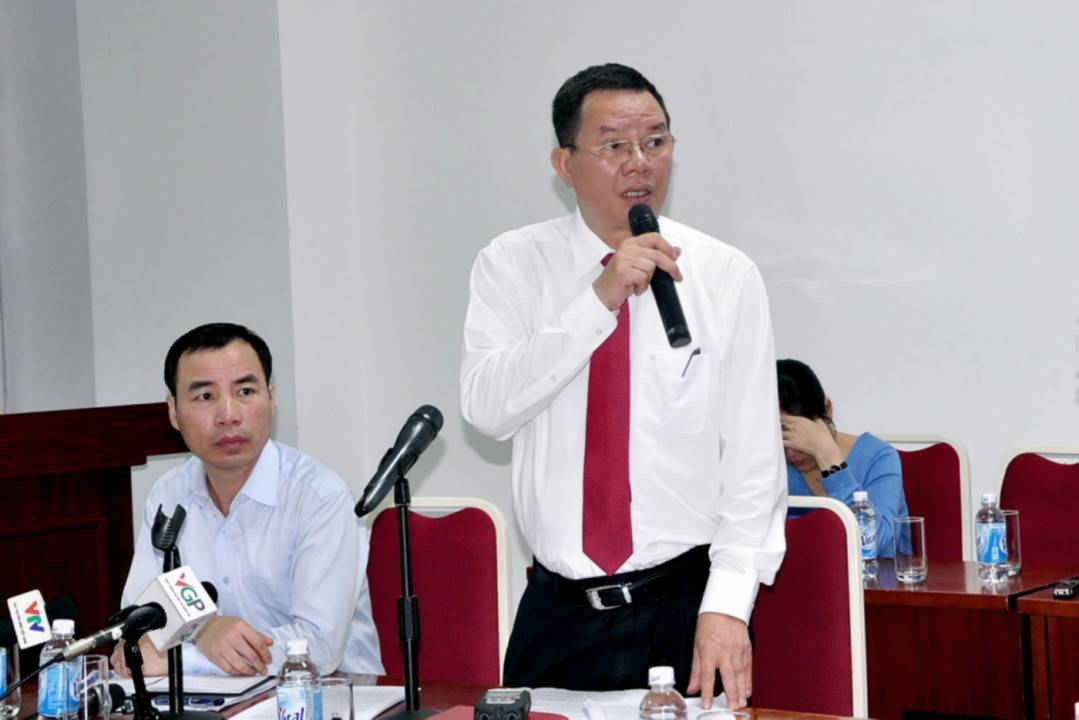 Ông Phạm Đình Thi - Vụ trưởng Vụ Chính sách thuế trình bày một số nội dung về đề nghị xây dựng Dự án Luật thuế tài sản.
