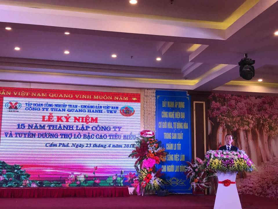Giám đốc Công ty than Quang Hanh - Nguyễn Công Chính phát biểu tại buổi lễ