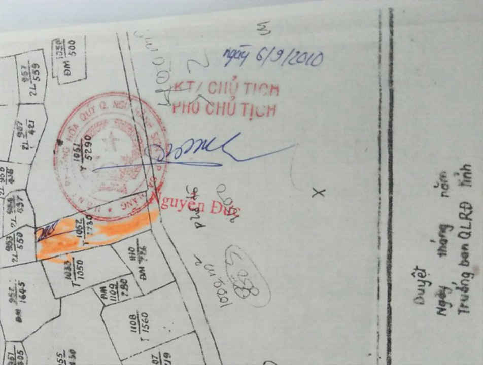 Theo bản đồ địa chính lưu tại phường Hòa Quý vẫn thể hiện thửa đất 1052 có tổng diện tích 1730m2 loại đất T (thổ cư)