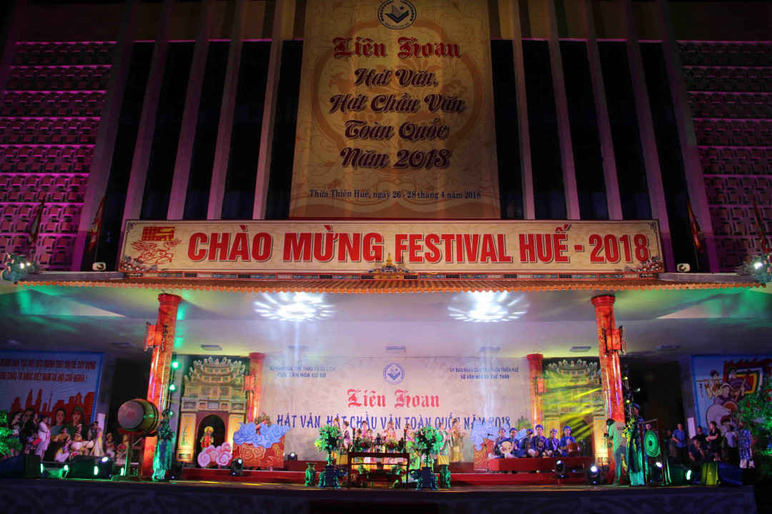 Cũng trong dịp này, Liên hoan “Hát văn, hát chầu văn toàn quốc” lần đầu tiên được diễn ra tại Huế