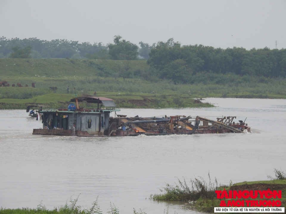 Bắc Giang đang xem xét tiếp tục cấp phép khai thác cát, sỏi trên sông Cầu