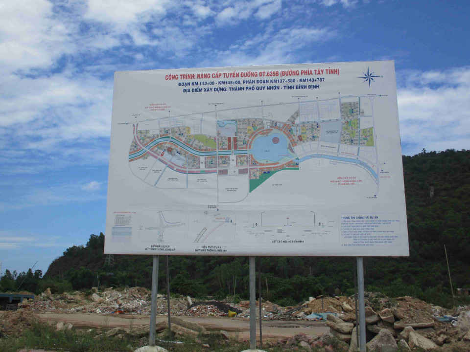 Công trình đang thi công dự án Nâng cấp tuyến đường ĐT639B (đường phía Tây tỉnh) đoạn km113+00-km145+00, phân đoạn km137+580-km143+787, địa điểm xây dựng tại thành phố Quy Nhơn
