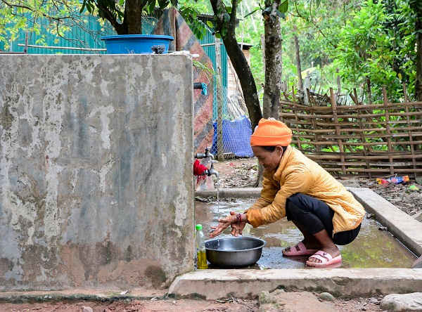  Người dân Mường Nhé được sử dụng nước hợp vệ sinh từ các bể chứa nước tập trung
