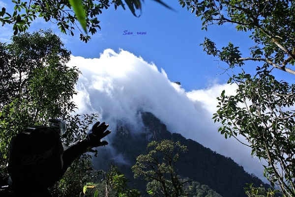 mây trên đỉnh Pu Ta Lèng